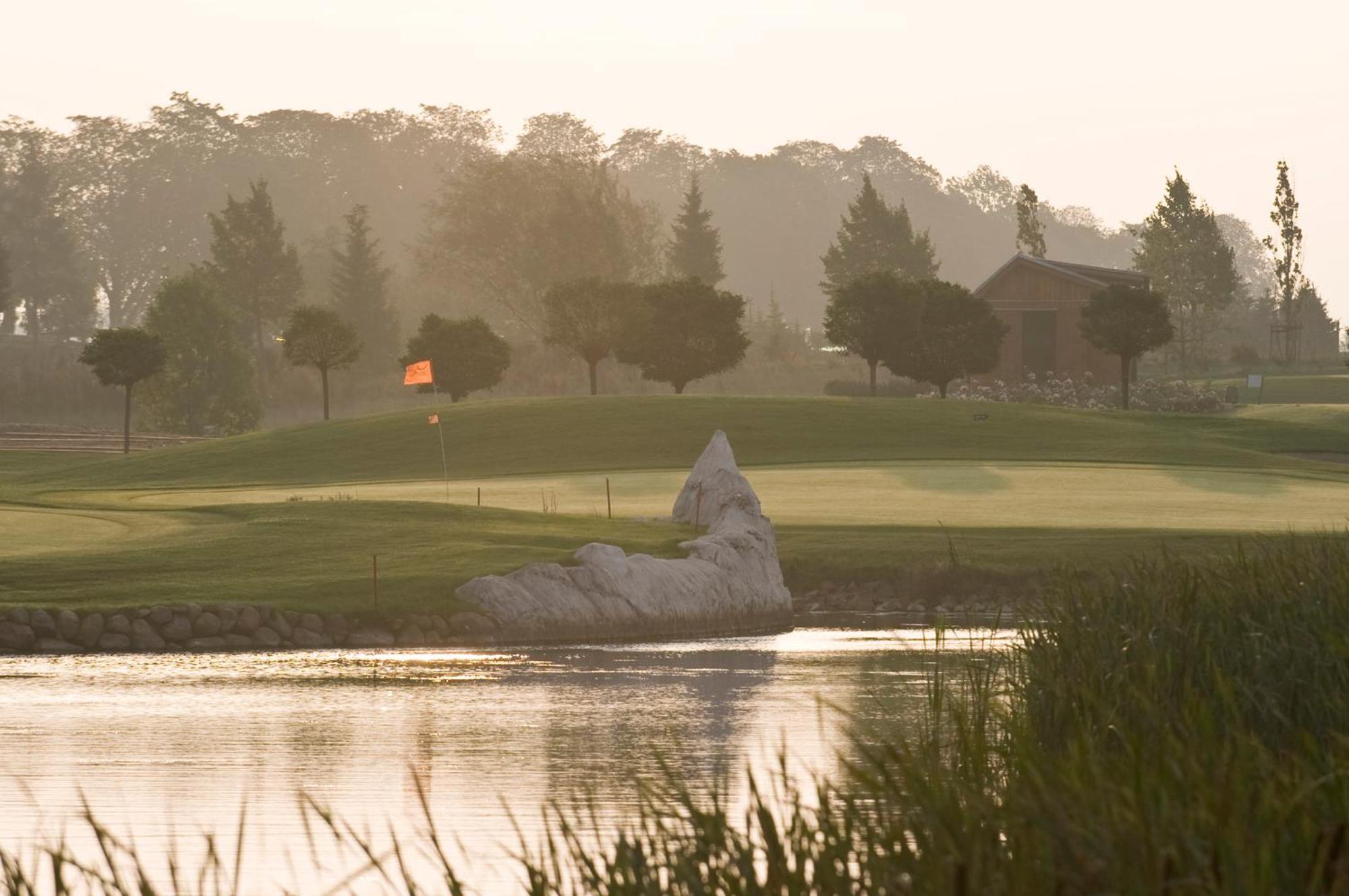 Golfpark Strelasund Süderholz 外观 照片
