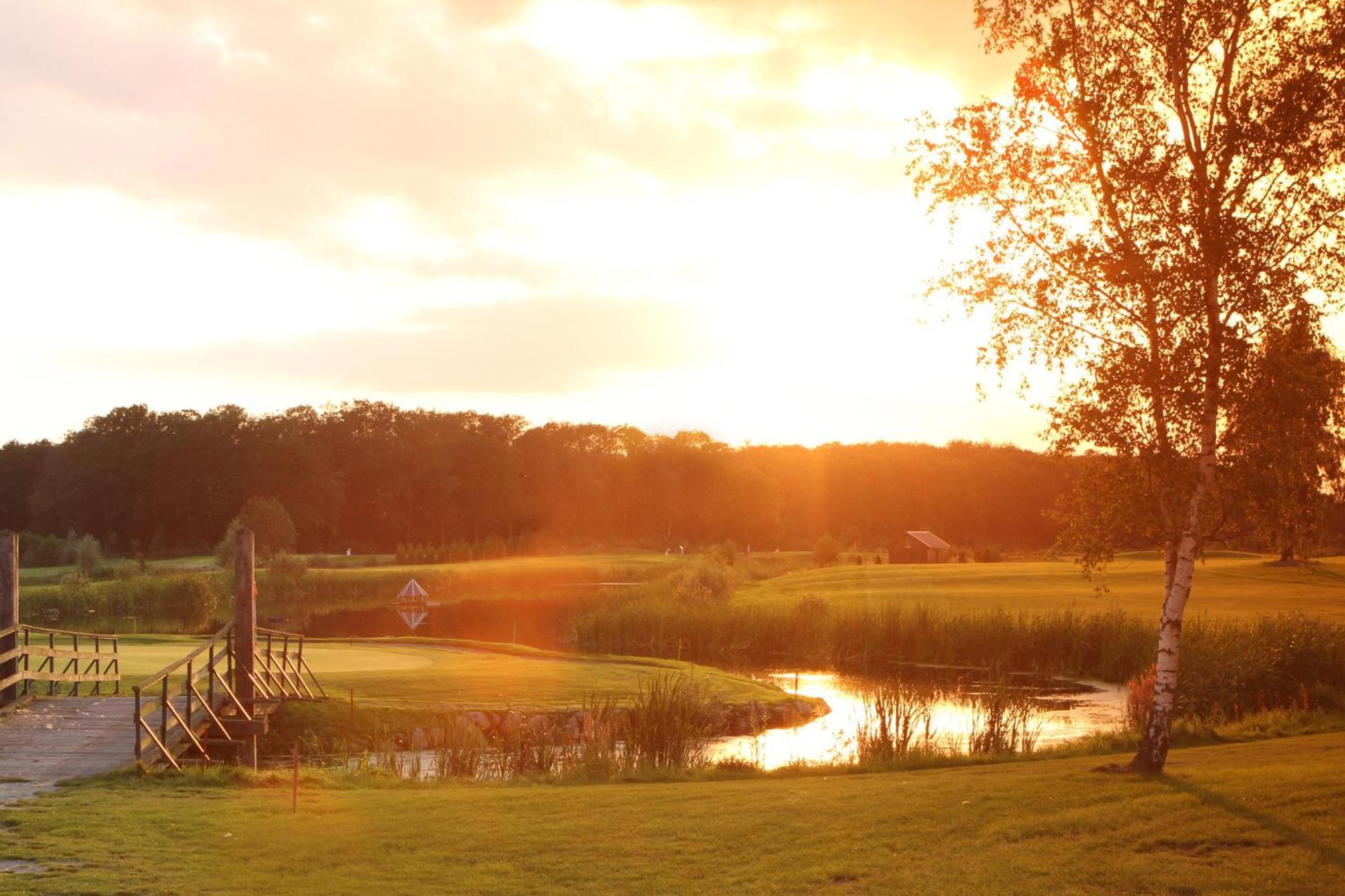 Golfpark Strelasund Süderholz 外观 照片