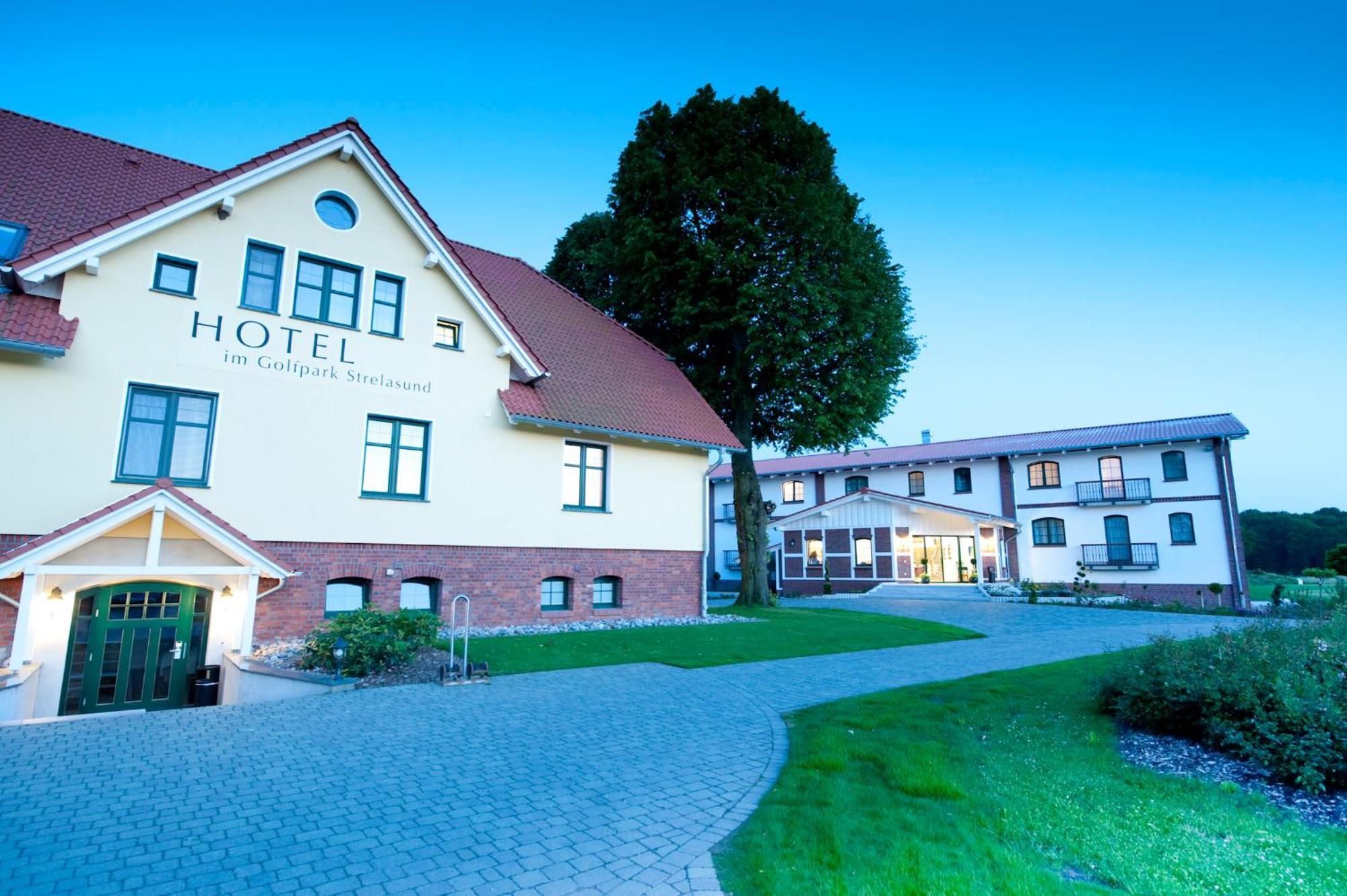 Golfpark Strelasund Süderholz 外观 照片