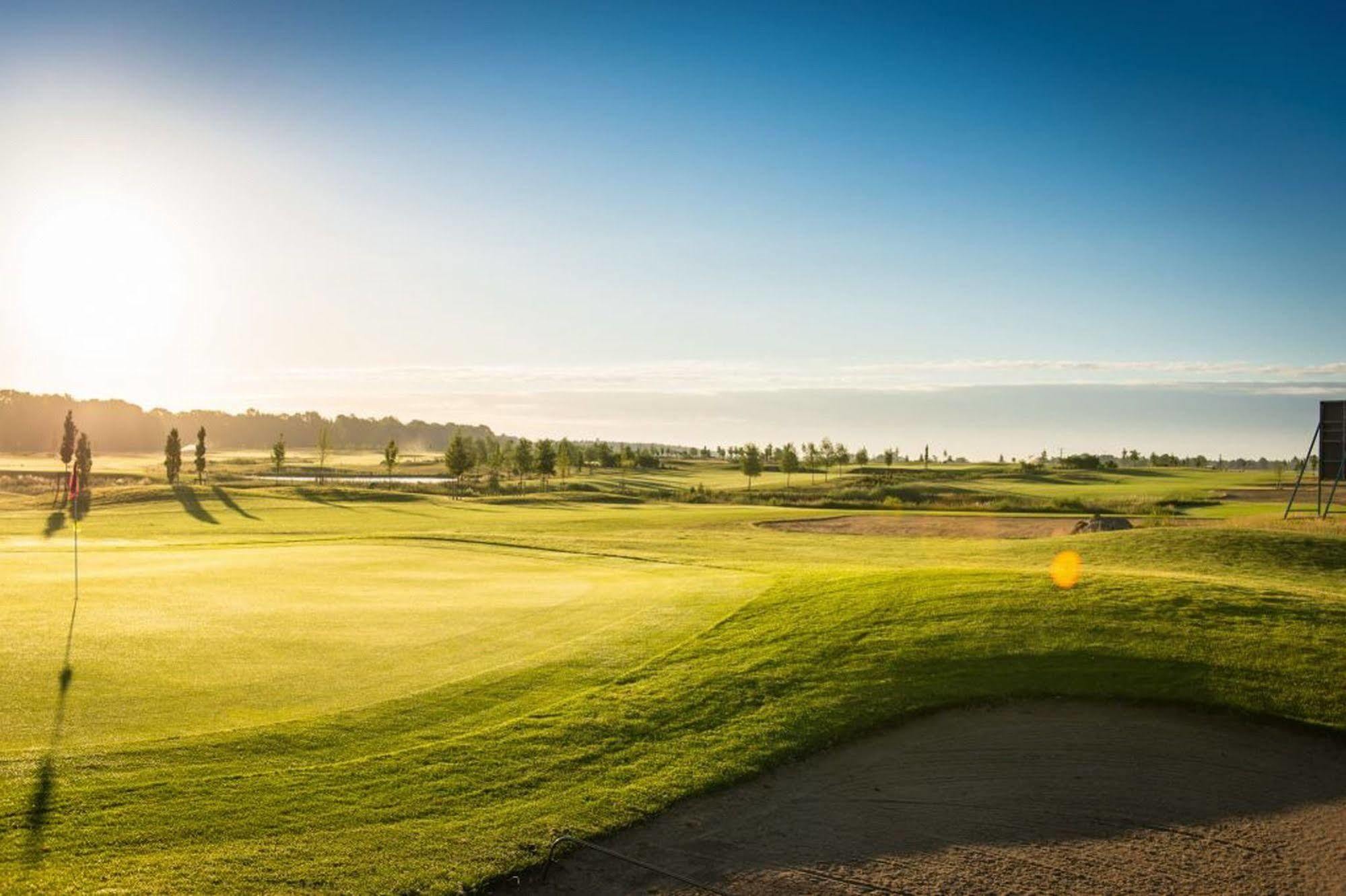 Golfpark Strelasund Süderholz 外观 照片