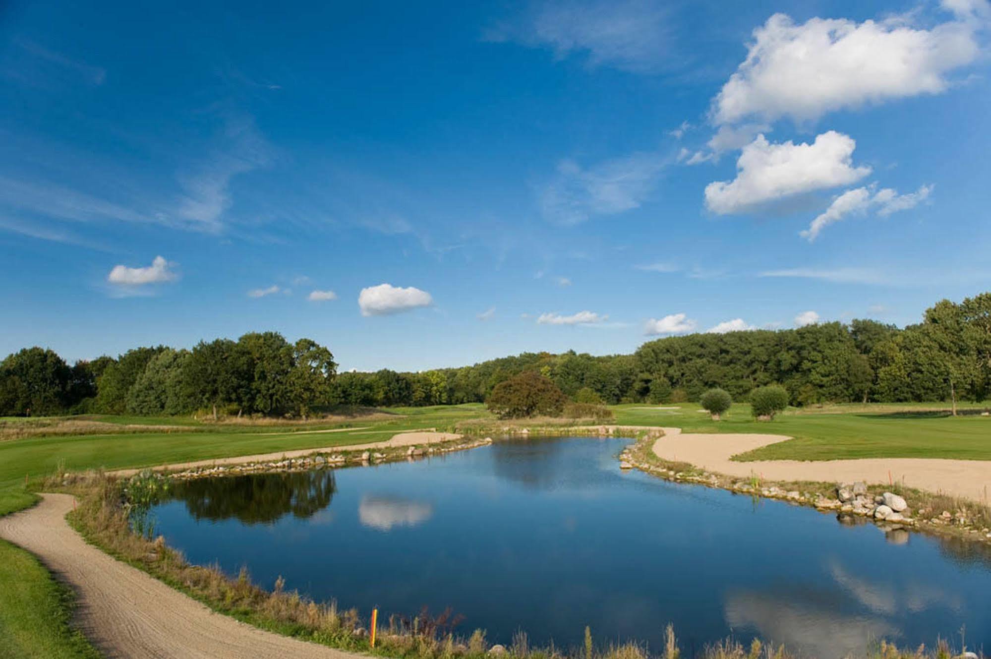 Golfpark Strelasund Süderholz 外观 照片